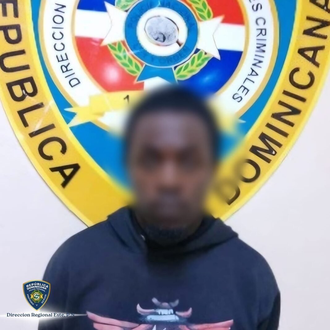 Detienen a tres jóvenes por robo de bebidas alcohólicas en suplidora de La Romana