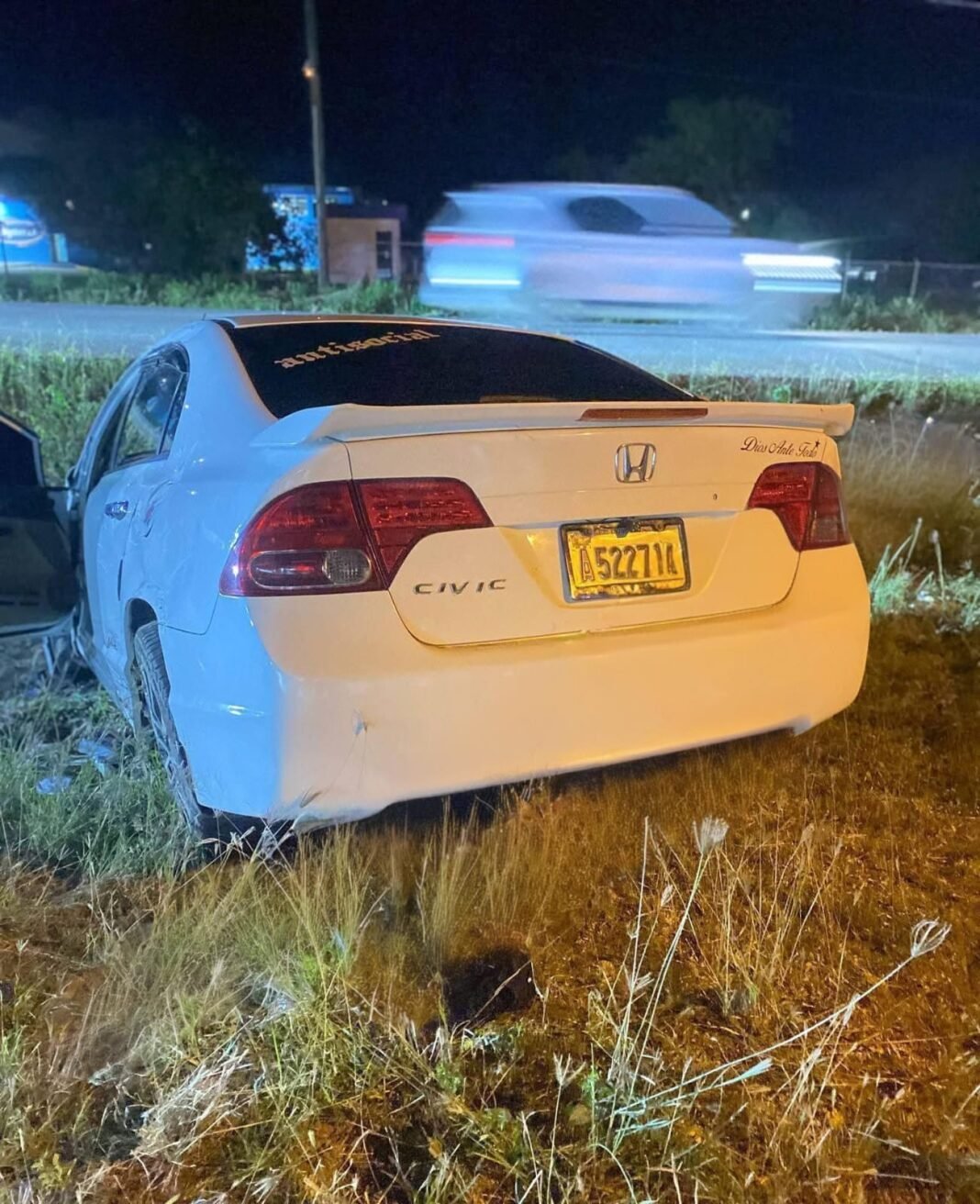 ACCIDENTE DE TRÁNSITO EN GUAYMATE DEJA SOLO DAÑOS MATERIALES.