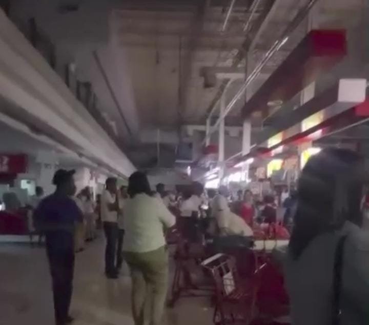 Apagón afecta establecimiento Jumbo La Romana por más de 30 minutos.