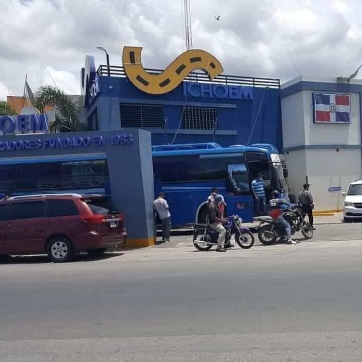 Alcaldía de San Pedro de Macorís multará con RD$5,000 a SICHOEM por mal estacionamiento.