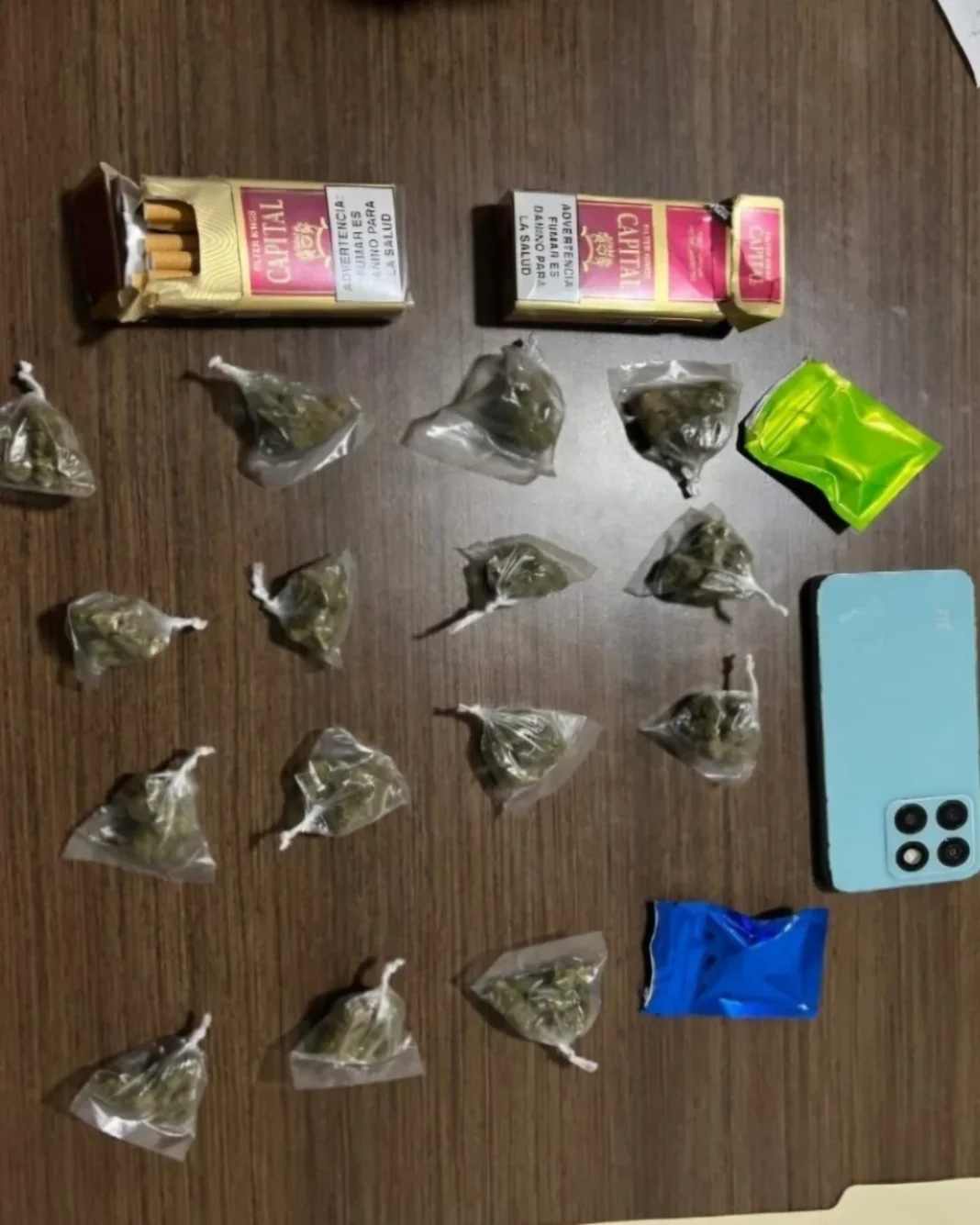 REGIONALES / Desmantelan punto de drogas en Miches; un detenido.