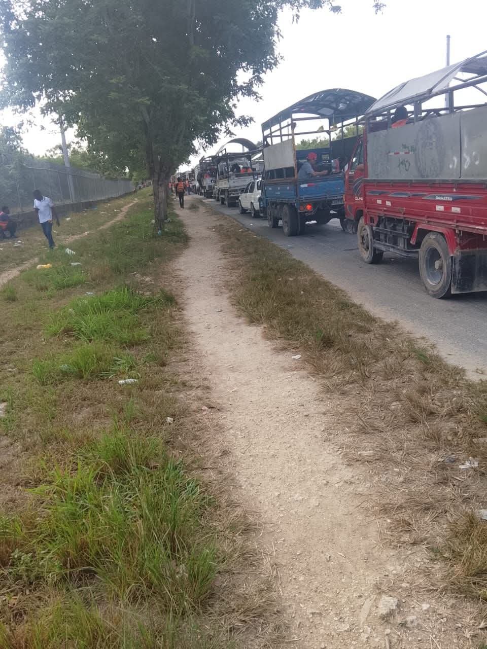 ÚLTIMO MINUTO | HOMBRE PIERDE LA VIDA EN ACCIDENTE DE TRÁNSITO PRÓXIMO A LA ENTRADA DE CASA DE CAMPO.