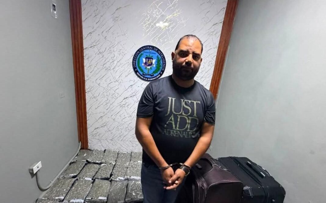 DINTEL INTERCEPTA CARGAMENTO DE PRESUNTA MARIHUANA EN EL PEAJE DE LA AUTOVÍA DEL CORAL.