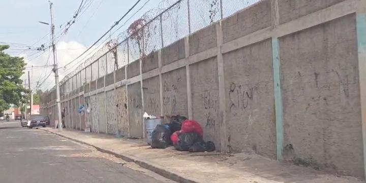 CIUDADANO DENUNCIA ACUMULACIÓN DE BASURA Y CONDICIONES DE INSALUBRIDAD EN EL SECTOR CHICAGO.