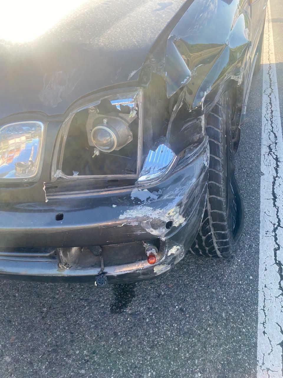 COMUNICADOR RAMÓN ROSARIO RESULTA ILESO TRAS APARATOSO ACCIDENTE DE TRÁNSITO.