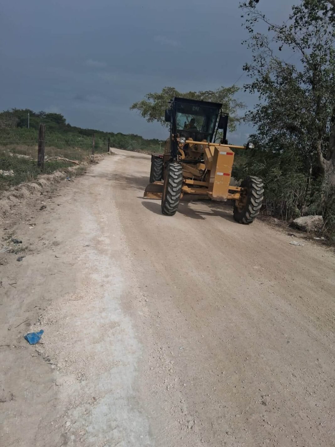 INICIAN TRABAJOS DE AMPLIACIÓN DE LA CARRETERA QUE CONECTARÁ CALETA, VILLA HERMOSA Y CUMAYASA.