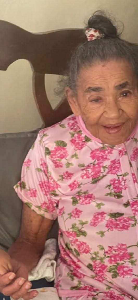 LA ROMANA | Fallece la madre del exalcalde de Villa Hermosa, Félix Morla.