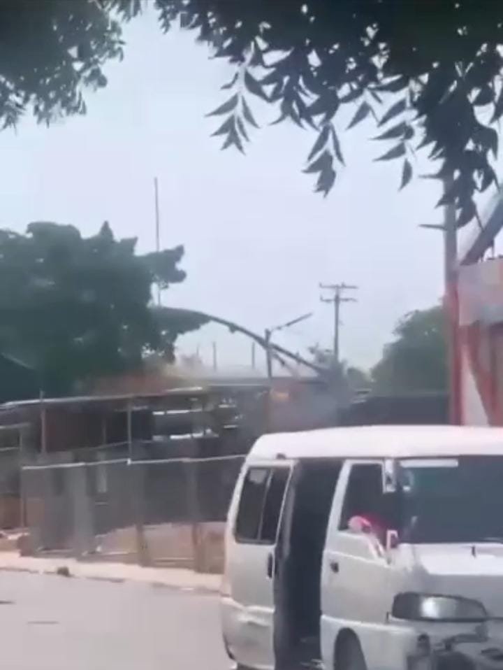 LA ROMANA | Ciudadanos solicitan explicación por instalación de juegos infantiles frente al Polideportivo.