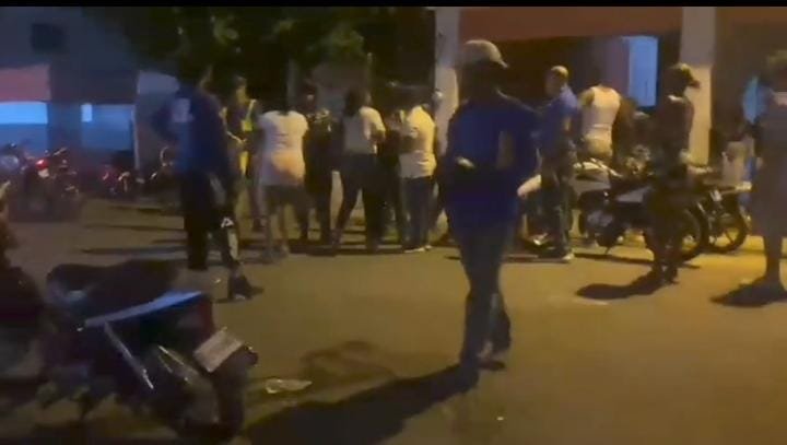 LA ROMANA | MORADORES DE VILLA NAZARET PIDEN INTERVENCIÓN DE LAS AUTORIDADES ANTE PRESUNTOS DAÑOS A PROPIEDADES.