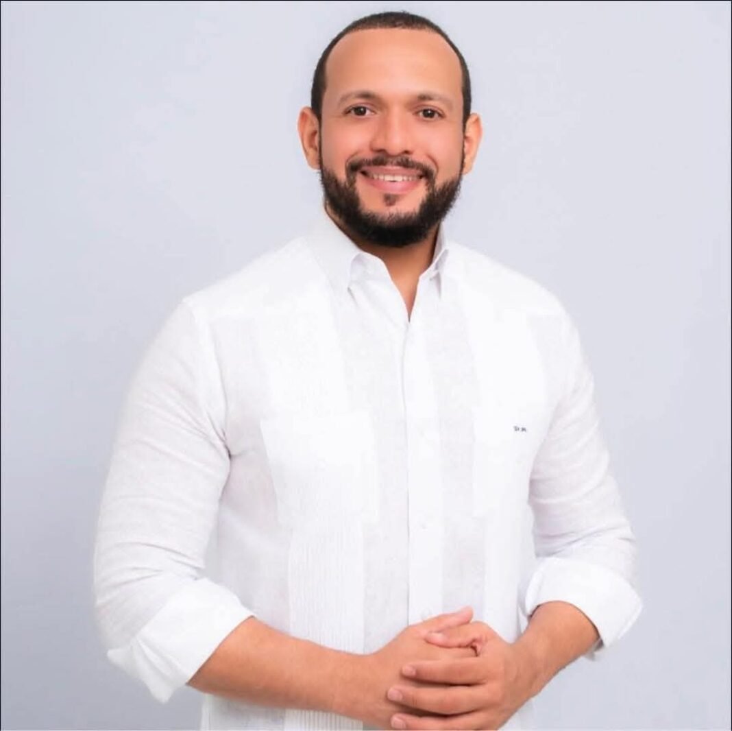DESTACAN INICIATIVAS AMBIENTALES IMPULSADAS POR DAVID MARTÍNEZ DURANTE SU GESTIÓN EN LA ROMANA.